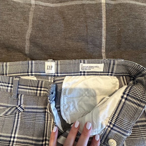 NWT GAP  Light Blue Plaid Cropped Pants - Picture 4 of 5
